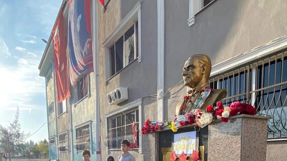10 Kasım Atatürk'ü Anma Günü ve Atatürk Haftası 